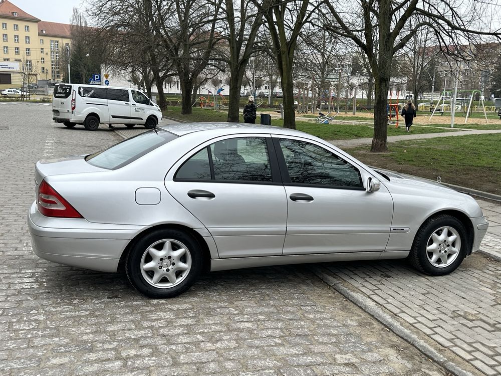 Mercedes C Klasa 2.0 Kompresor