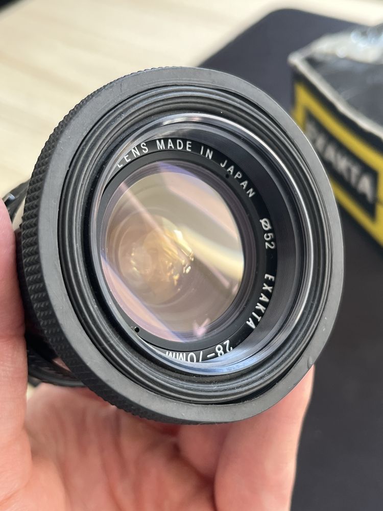 Exakta 28–70 mm f/3.5–4.8 MC Macro