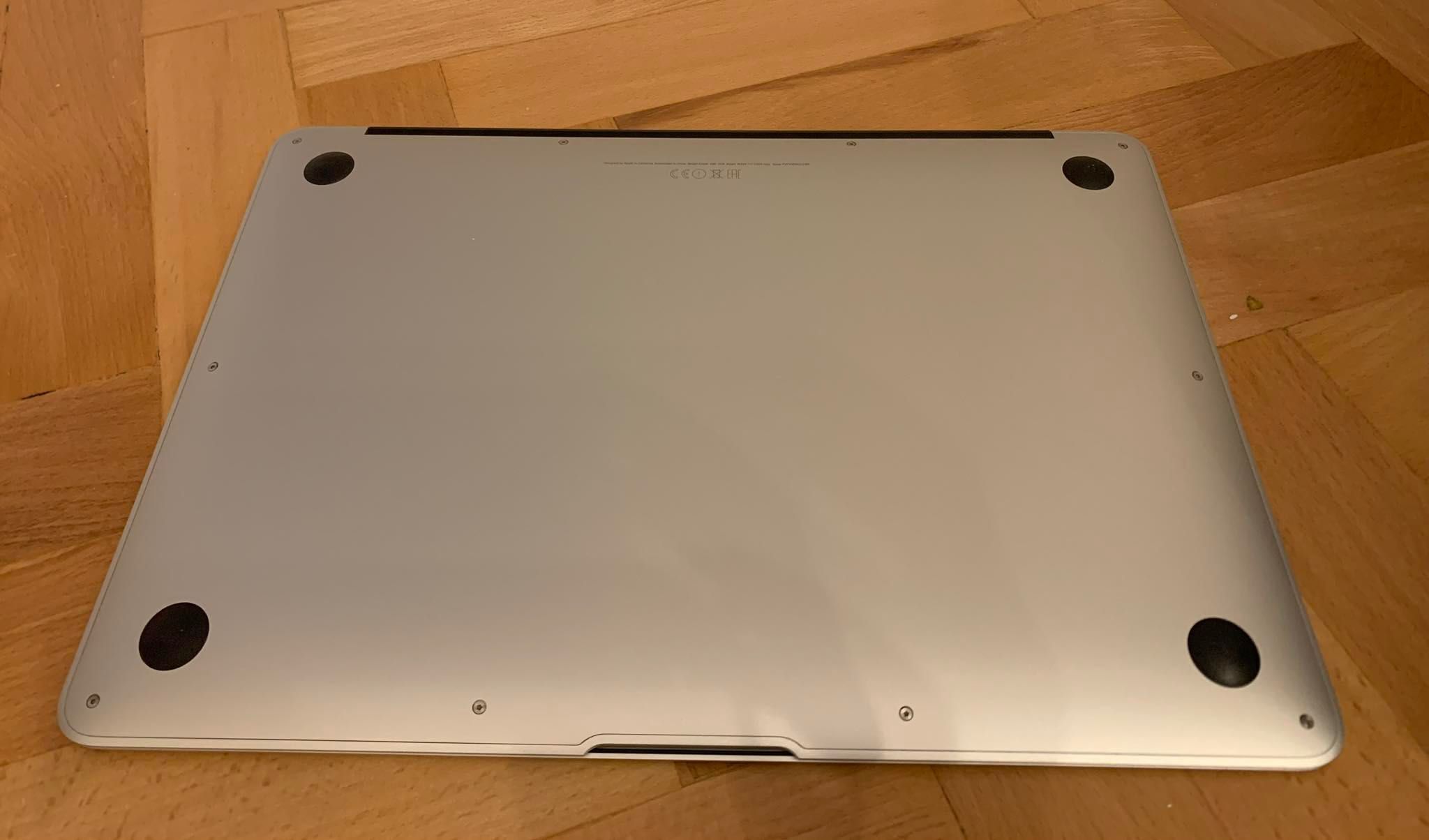 MacBook Air 13 + etui GRATIS