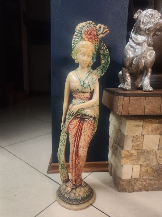 Figurka rzeźba Gejsza Hinduska