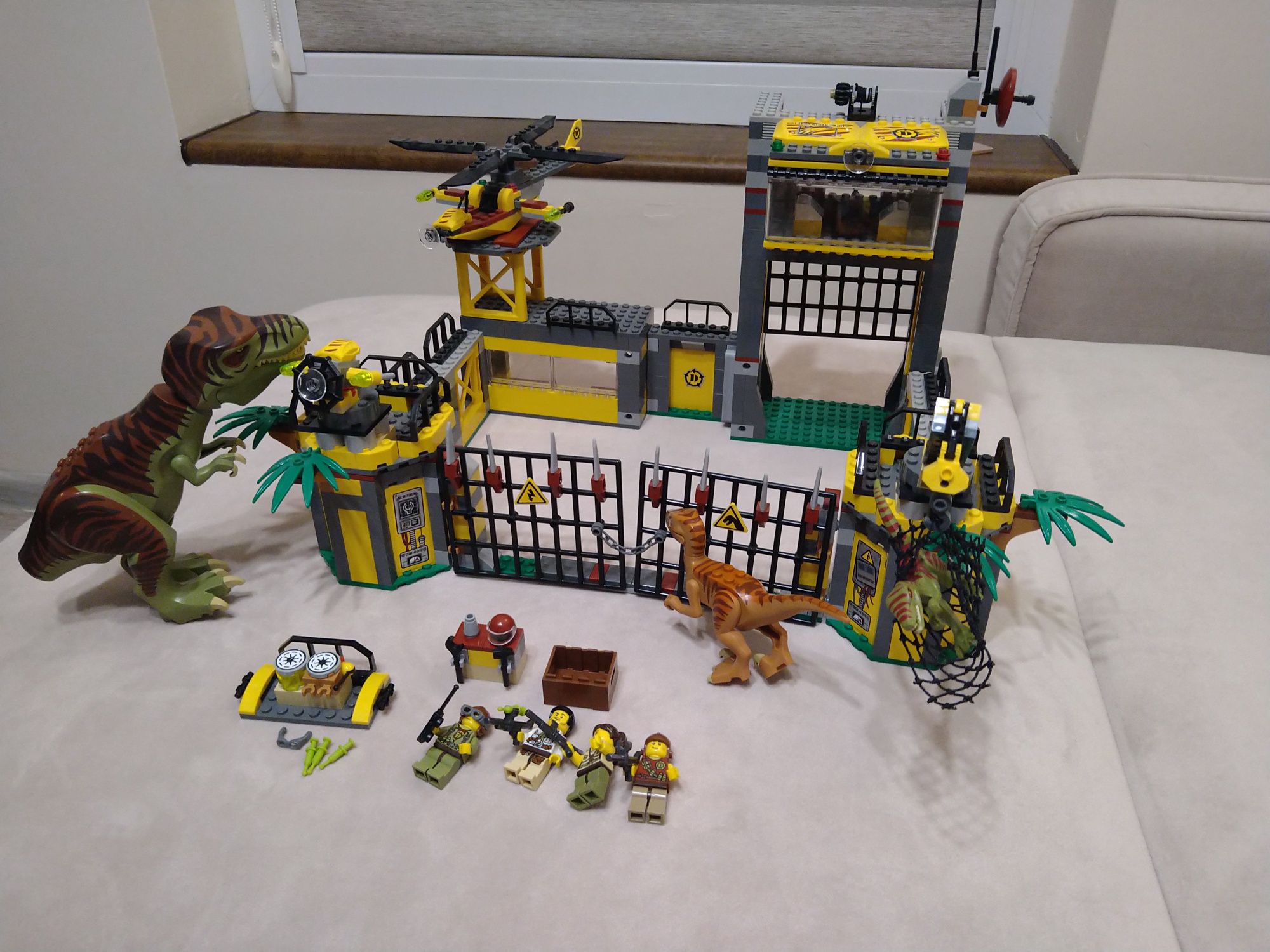 Lego 5887 Dino Dinozaury Baza HQ T Rex