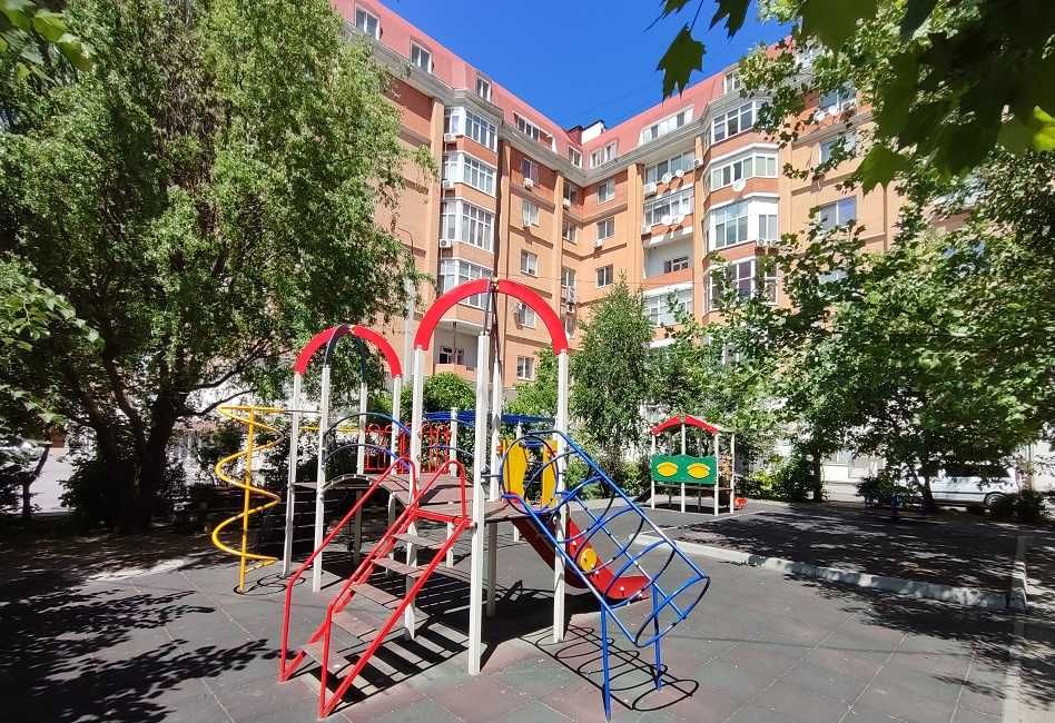 Вільний продаж 2-х кімнатної квартири з ремонтом в центрі!