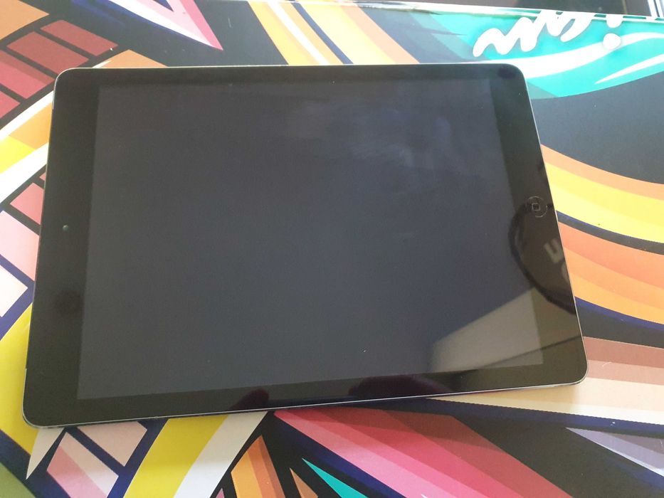 iPad Air Apple Preto/Prata 128gb wifi+cellular