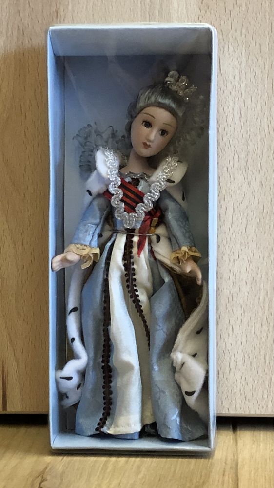 JAK NOWA!!! Rosyjska LALKA kolekcjonerska kolekcja 22 cm - KRK