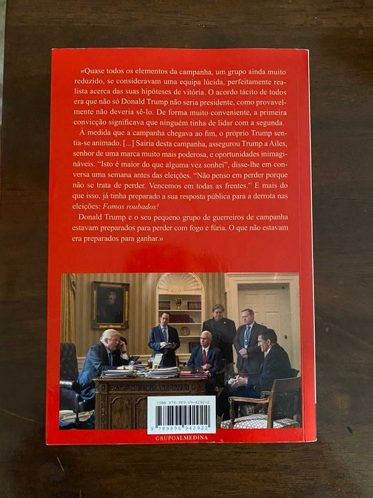 Fogo e Fúria - Michael Wolff.