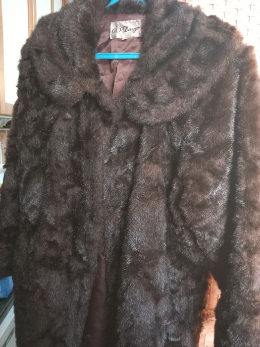 Casaco  de peles castanho