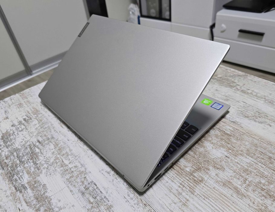 2022г Игровой Lenovo (Nvidia MX230/Core i5 8-gen/12GB/SSD+HDD/АКБ 7ч)