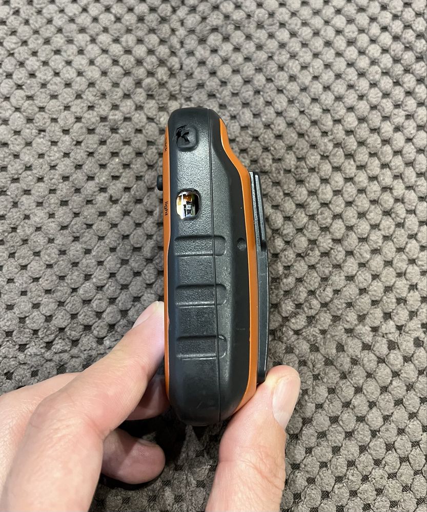 Туристичний GPS навігатор Garmin Etrex 20
