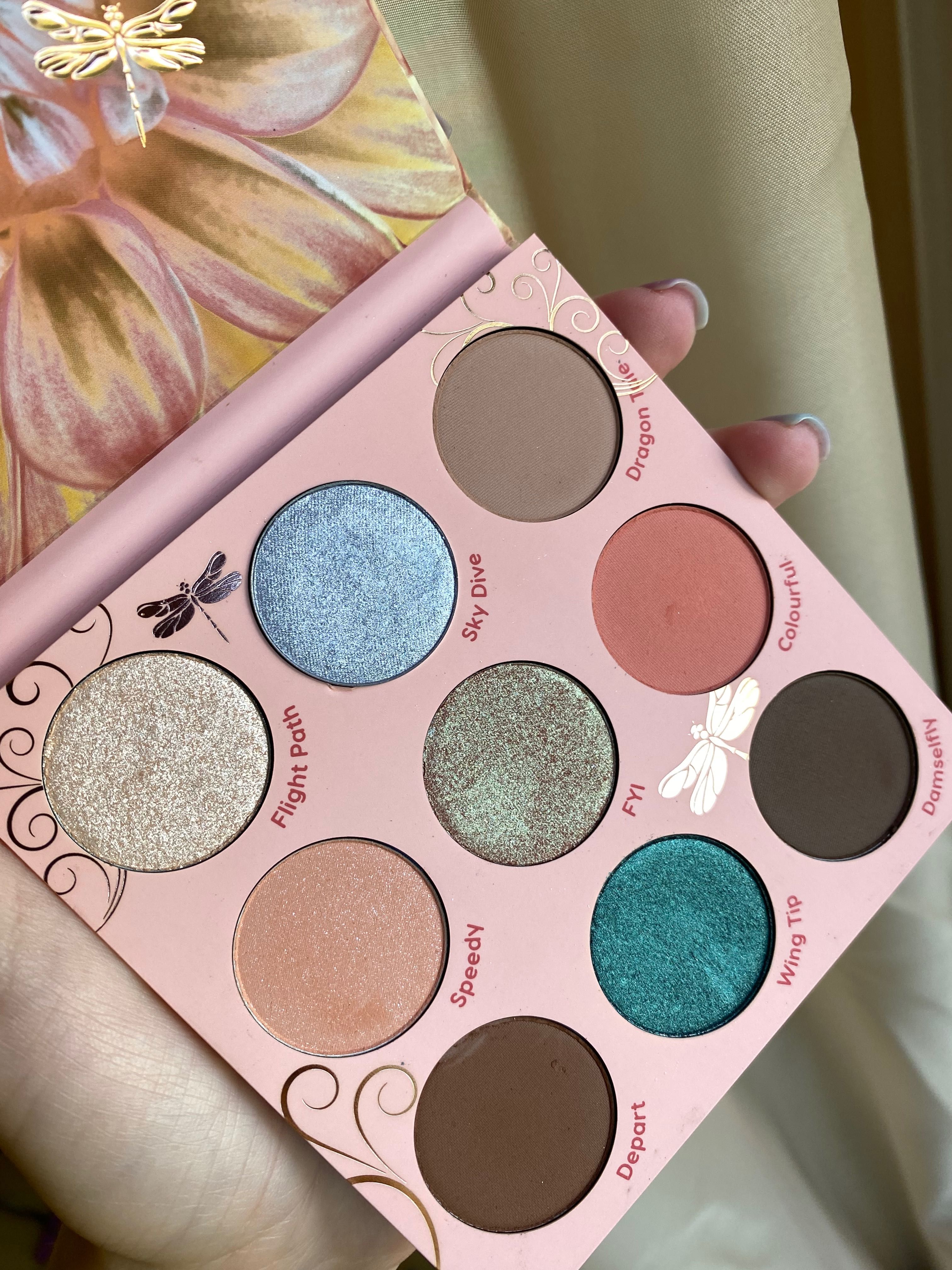 Нова палетка тіней Colourpop