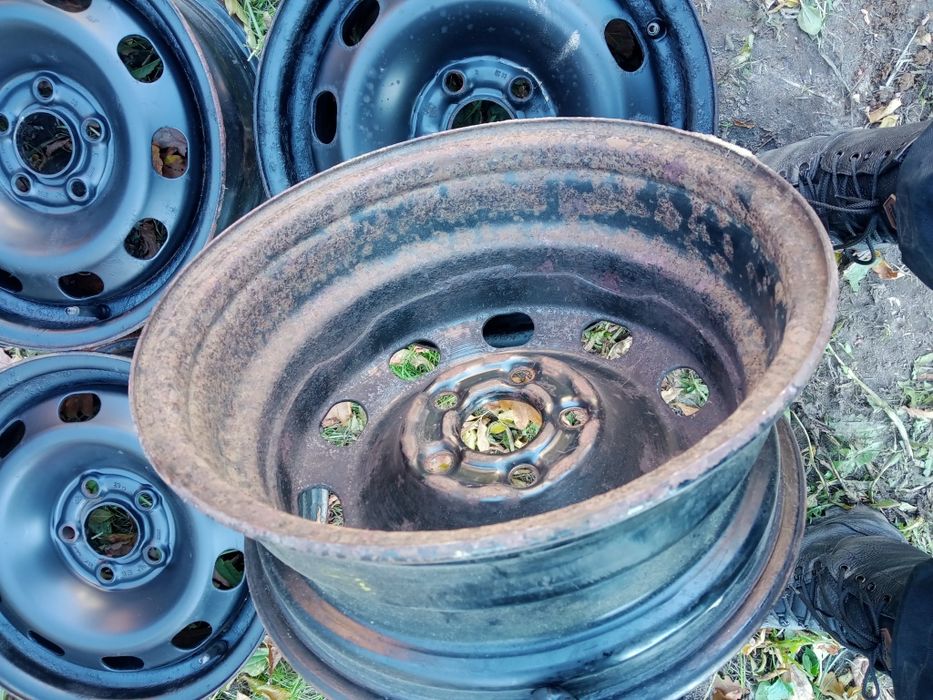 5/100 r14 et38 Skoda Volkswagen Металеві Диски