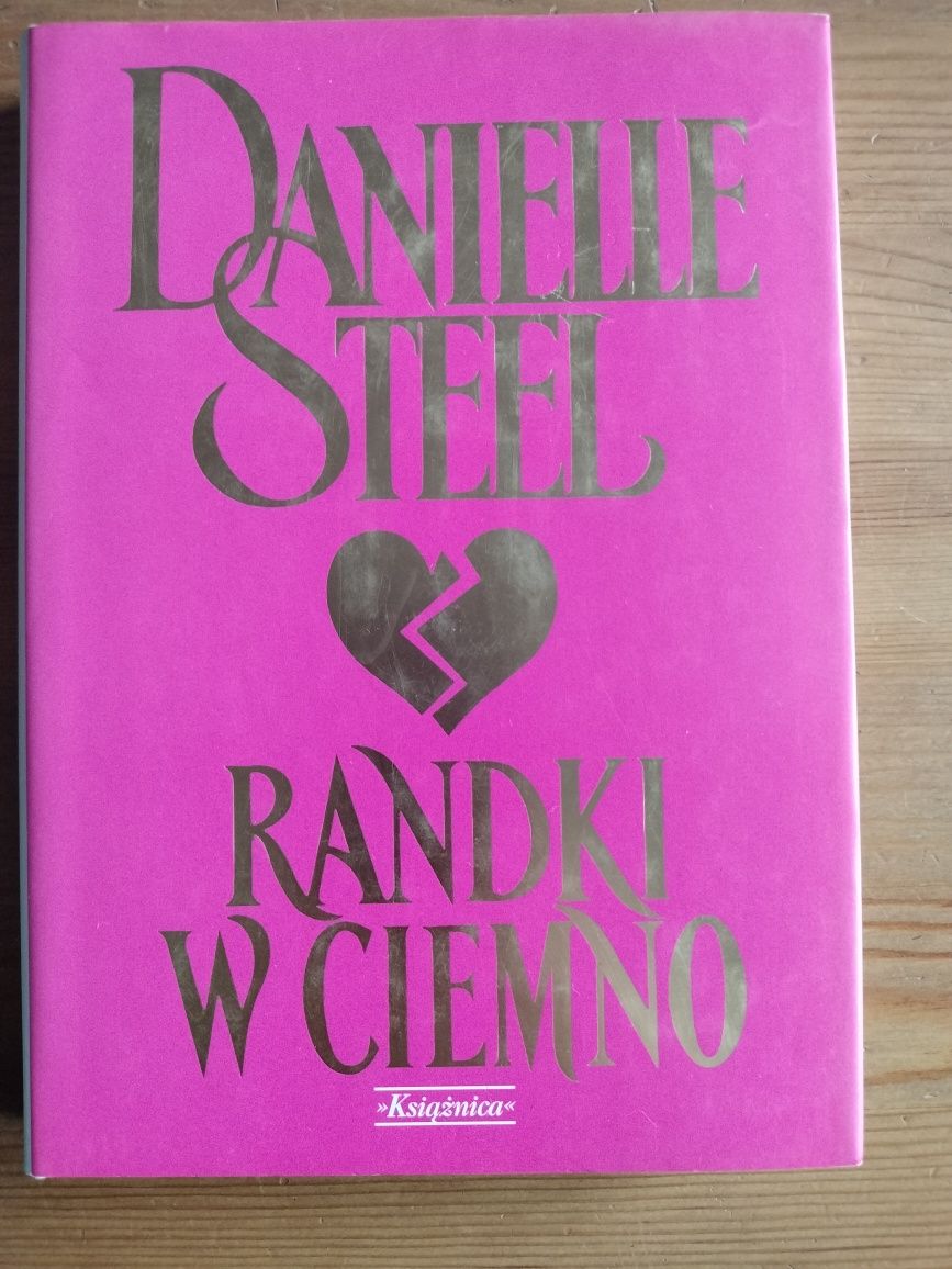 Randki w ciemno D.Steel