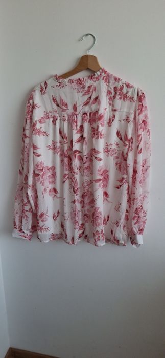 Bluzka z motywem kwiatowym Reserved .