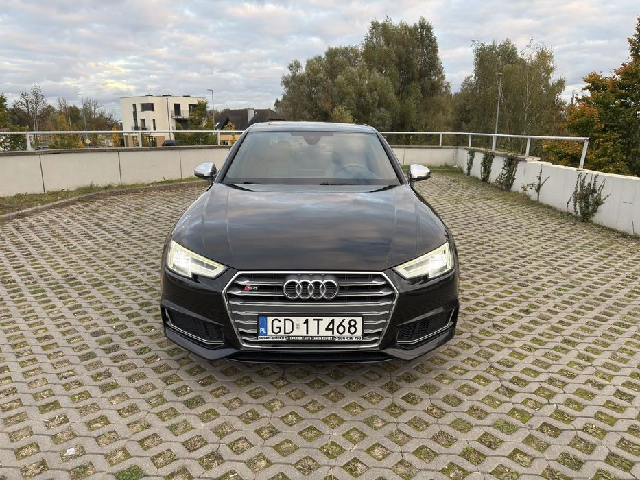 Audi S4 Limousine Audi S4 Limousine 3.0 TFSI Quattro Tiptronic