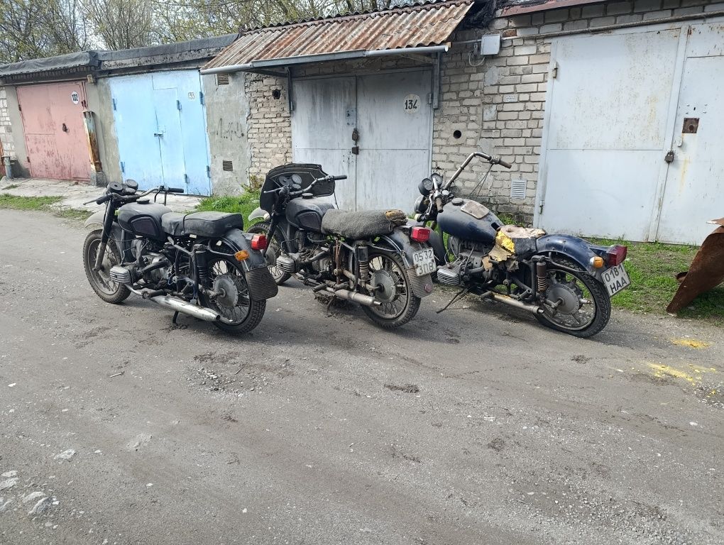 Днепр 10 три мотоцикла