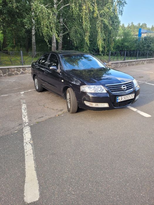 Продажа сімейного автомобіля Nissan Almera