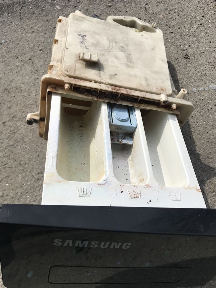 Пральна машинка Samsung WF7522S8R на запчастини