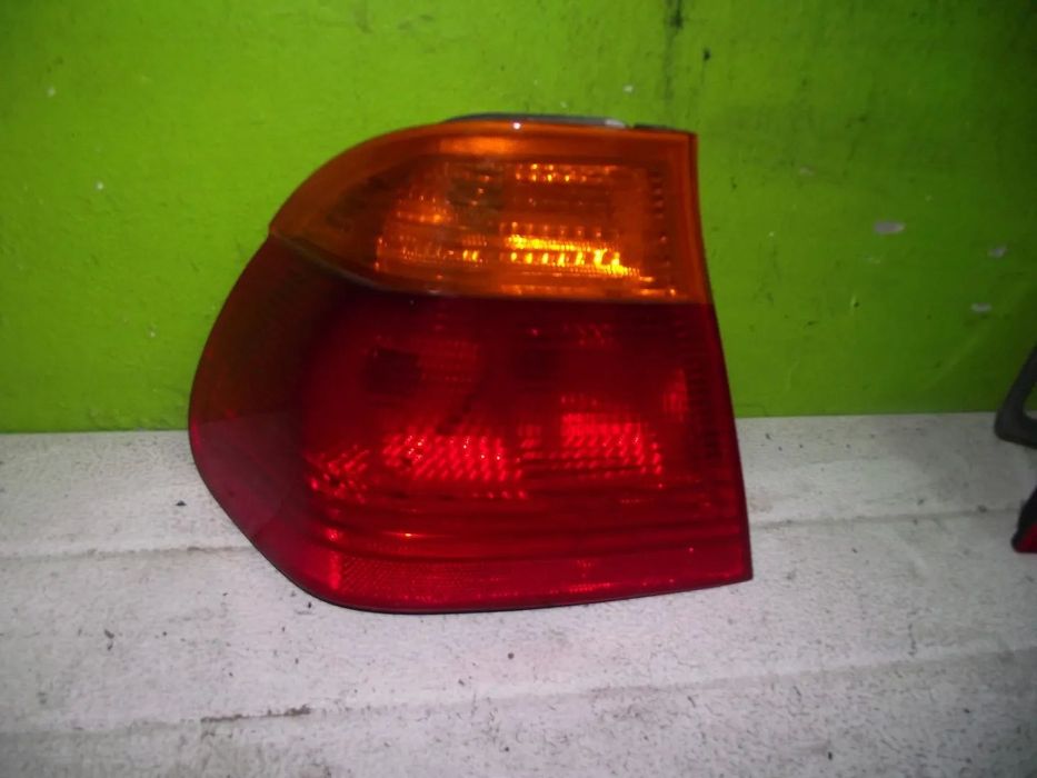 Farolim Trás Esquerdo Bmw E46 4P - 1998 / 2001