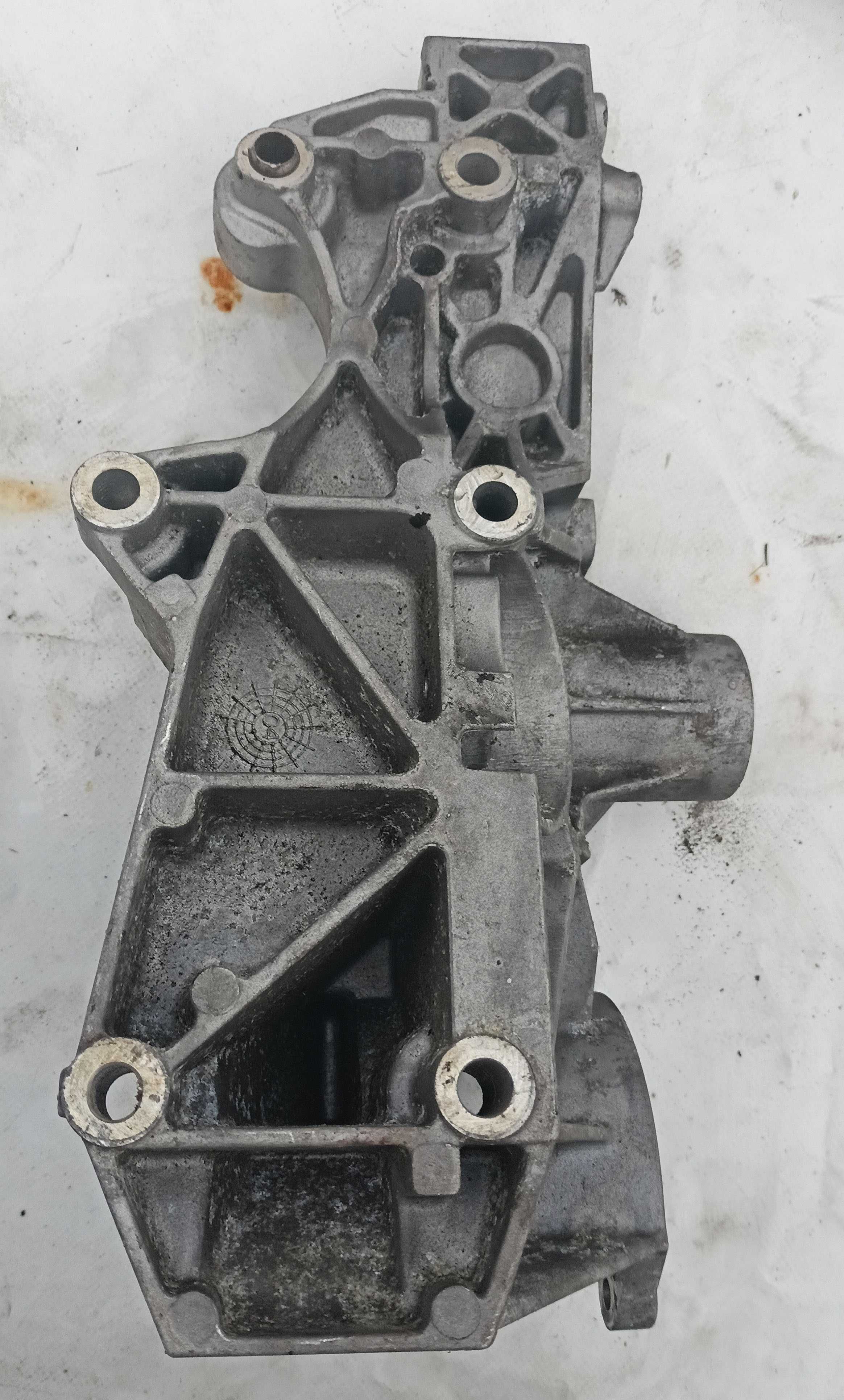 vw passat b5 łapa mocowanie alternatora  038  903  143  ae ##