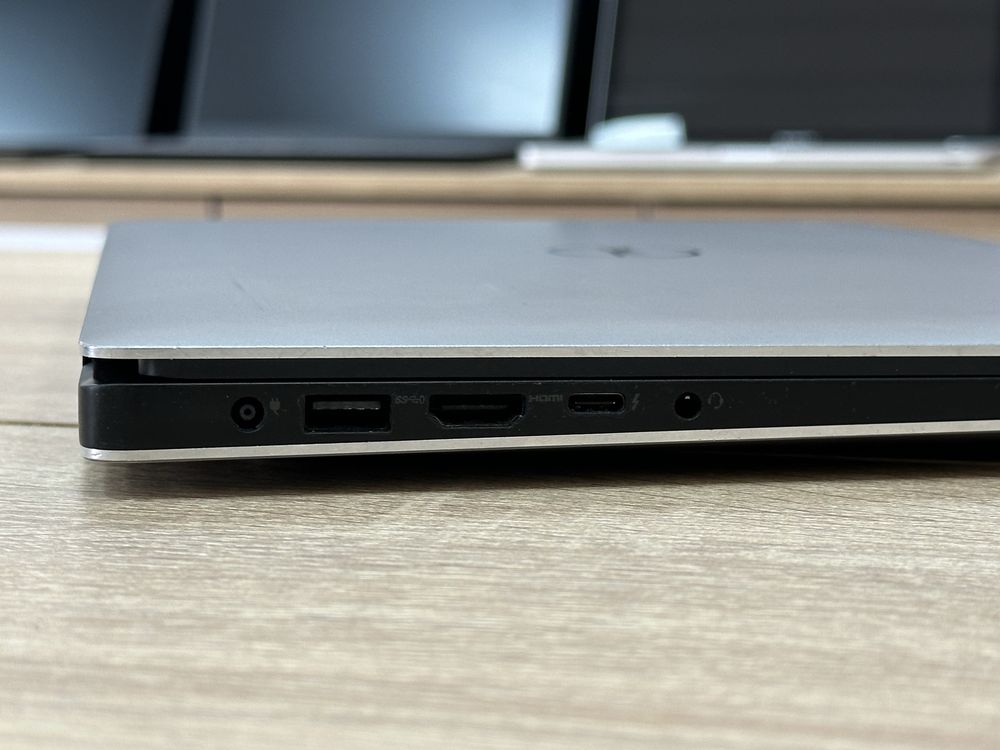 Ультрабук Dell Precision 5540 i5-9400H 16/512gb Quadro T1000