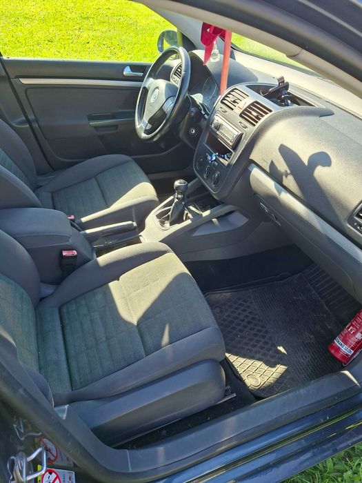 Volkswagen Golf V 2007  1.9 TDI 90KM