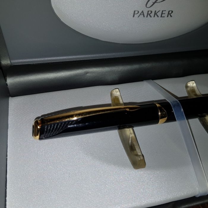 Parker Inflection ouro e laca preta