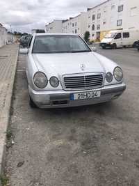 Vendo Mercedes-benz E220D