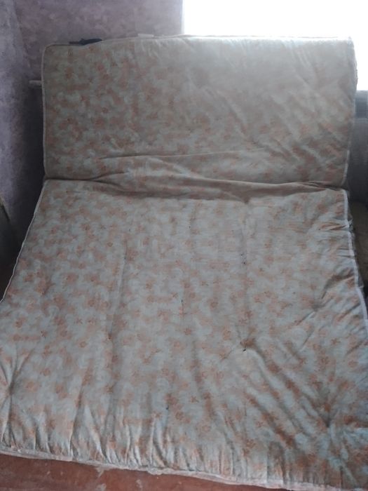 Продам матрас пружинчастий