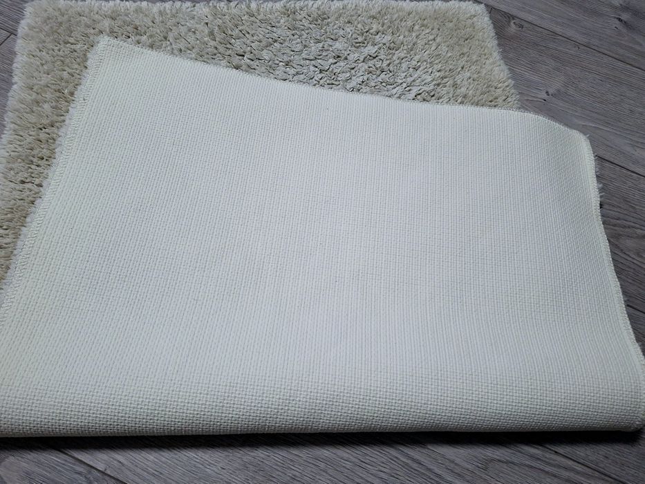 килимок для ванної кімнати,приліжковий ,60×100см ,Німеччина
Kleine Wol
