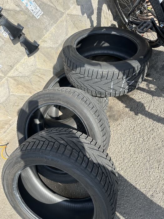 Шини комплект бу 275/45 R20 Nokian Hakkapeliitta R2 SUV 110R