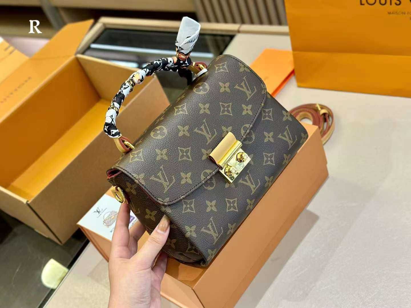 Bolsa feminina novo Louis Vuitton