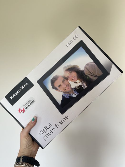 Cyfrowa ramka Kruger&Matz na zdjęcia FRAMEO