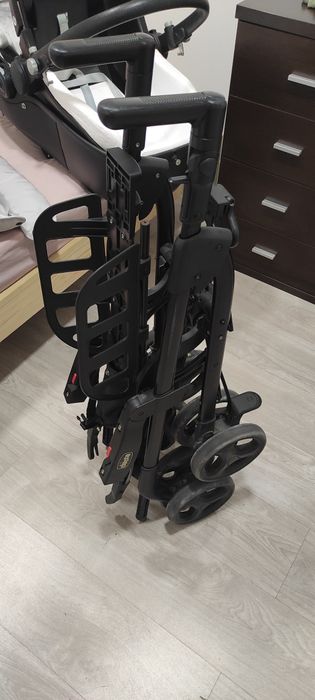 Vendo trio de carrinho Chicco