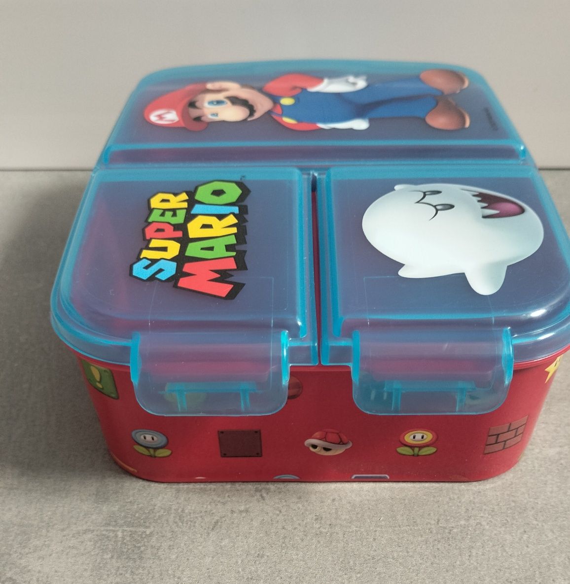 Śniadaniówka /Lunch box /Pudełko na kanapki z przegródkami Super Mario