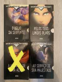 Livros saga Triangulo Jota