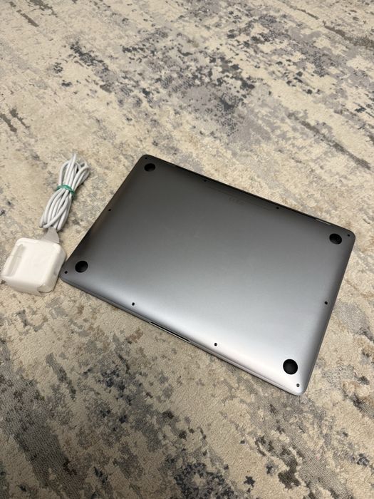 MacBook Air 2020 M1 8/256gb