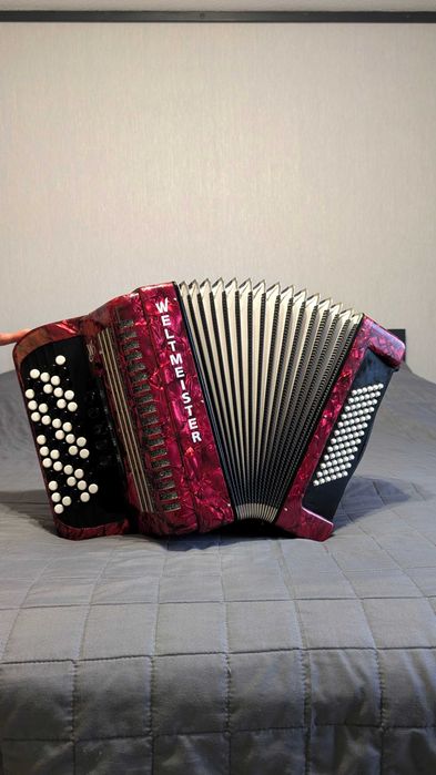 Баян Weltmeister Romance 603