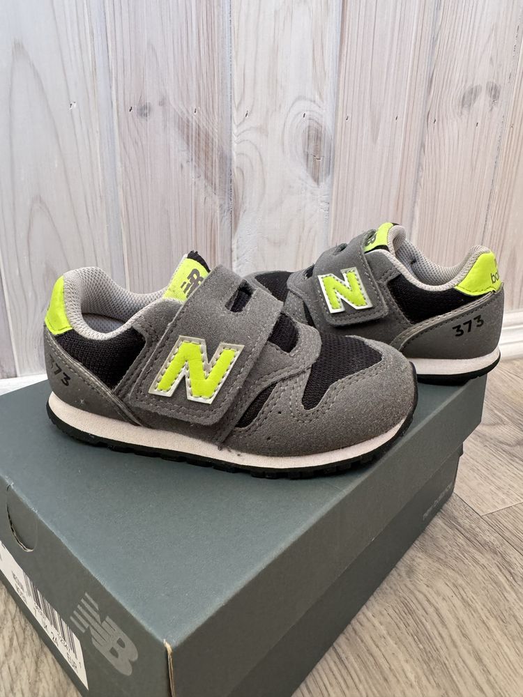 Кросівки new balance 373 кроссовки