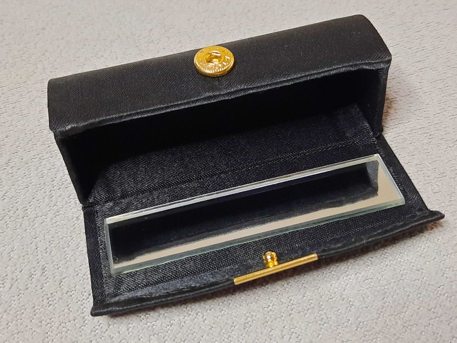 ORIFLAME Etui na szminkę/pomadkę z lusterkiem