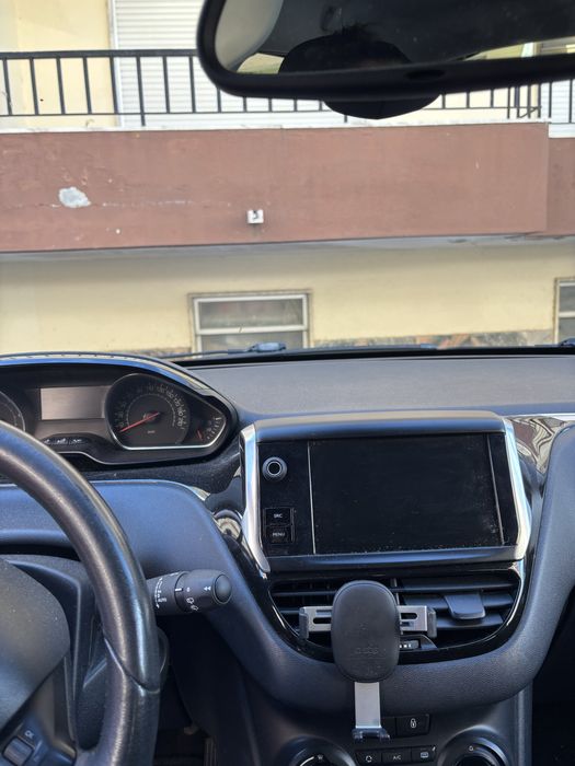 Peugeot 208 1.4 Hdi