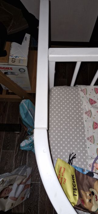 Дитяче ліжечко для двійні близнюків