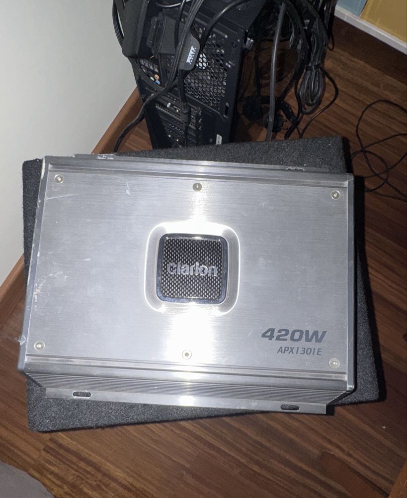Vendo Subwoofer Alpine com amplificador