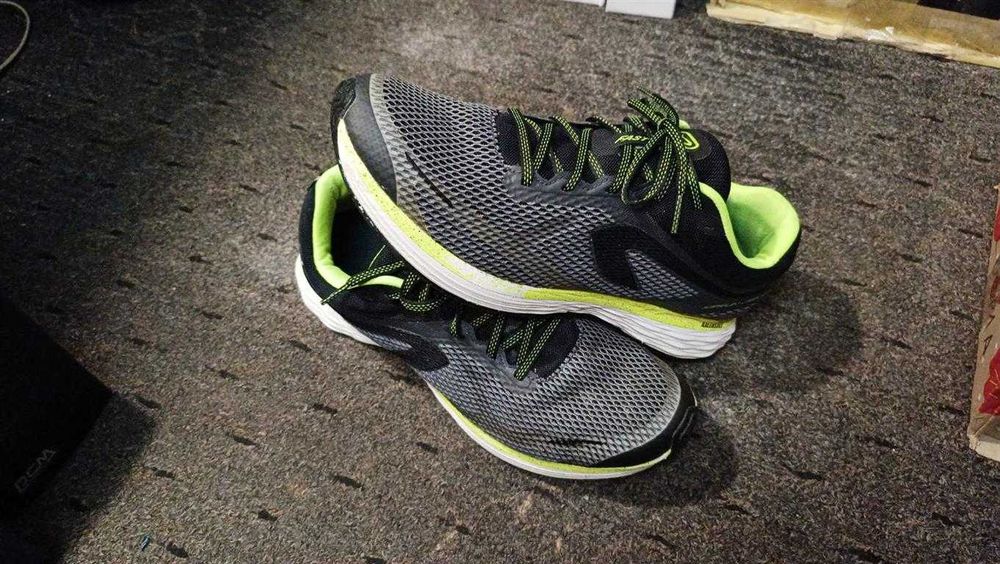 кроссовки  Kalenji розмір 43,5