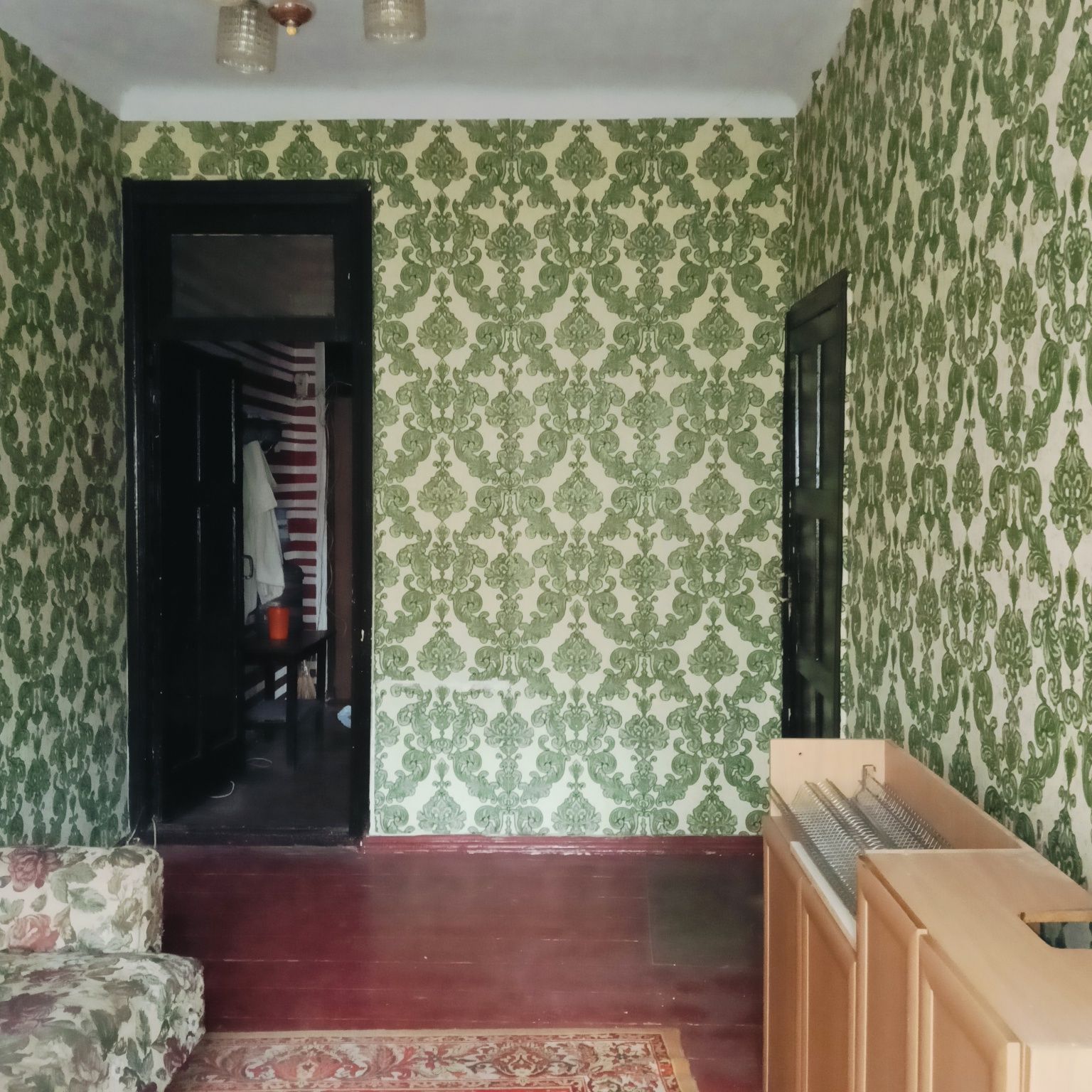 Продам 2х комнатную квартиру в центре Каменского.