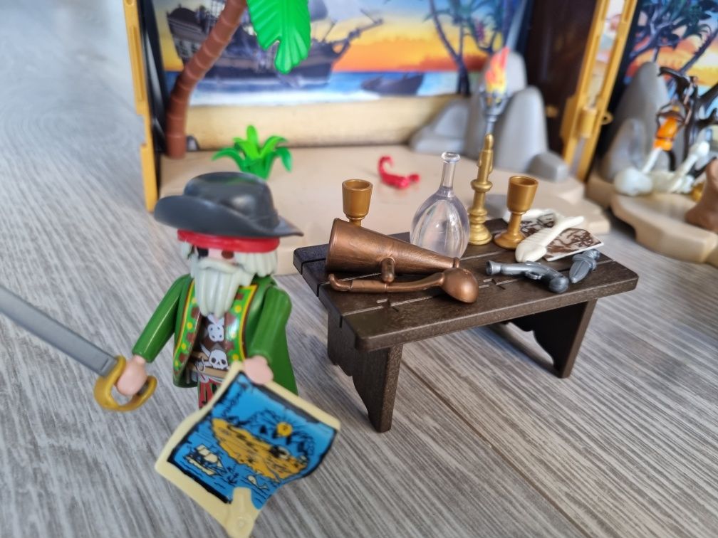 Playmobil 70150 Pirates.  Wioska piracka. Piraci i rycerze