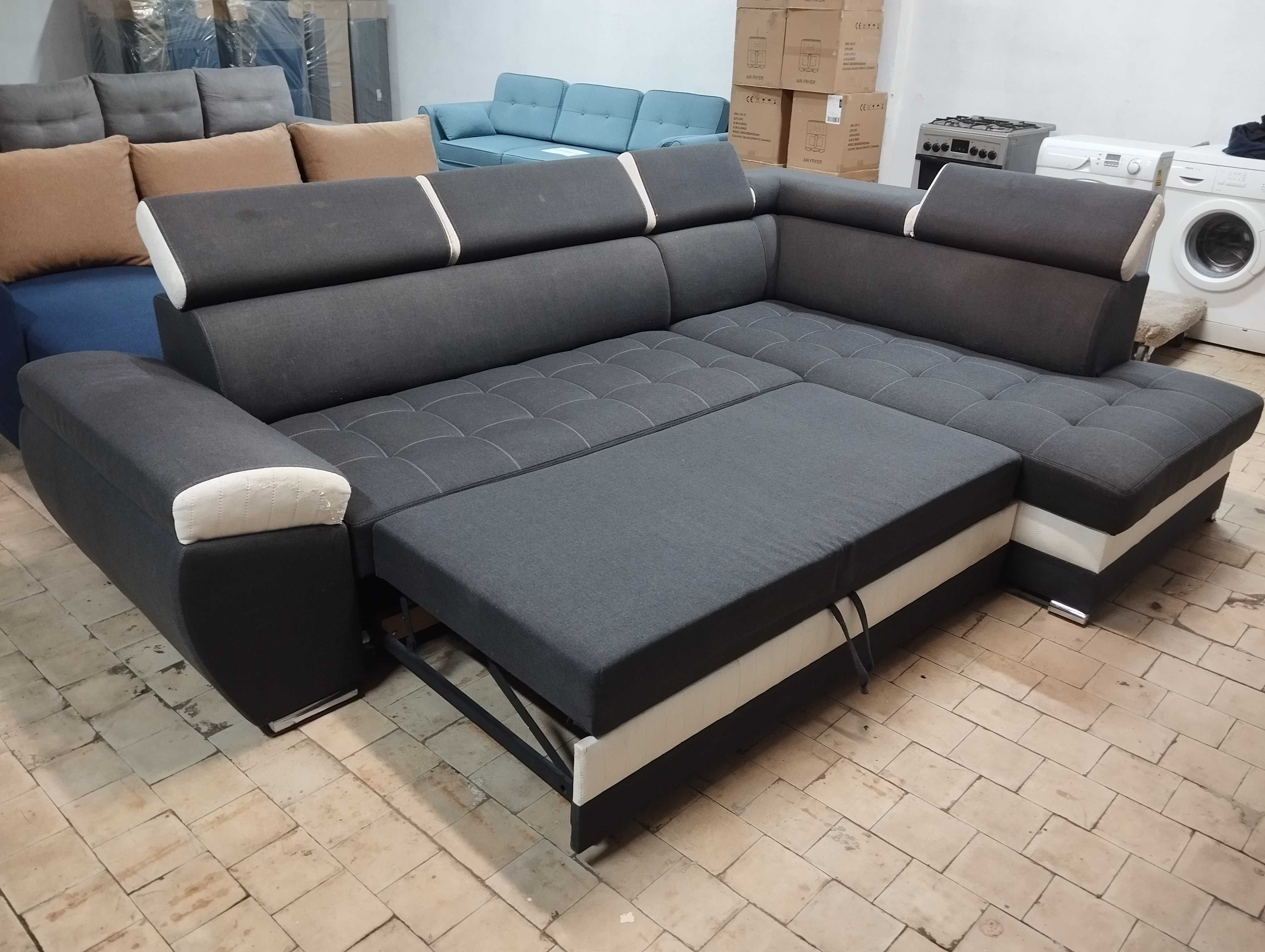 Narożnik solidny z funkcja spania, możliwy transport, rogówka