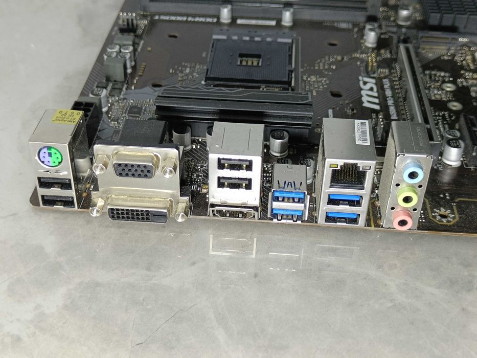 Материнська плата MSI B450M PRO-VDH PLUS sAM4 B450 чіпсет під RYZEN