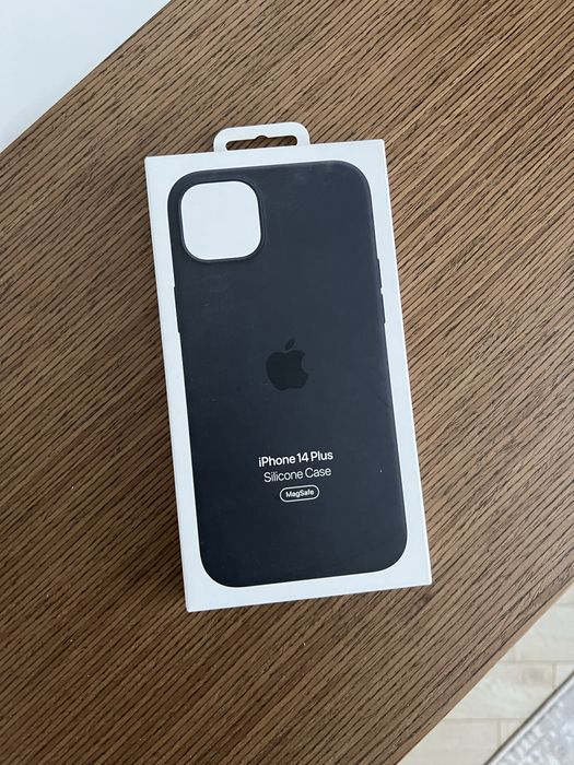Nowe oryginalne etui Silicone Case MagSafe do Apple iPhone 14 Plus