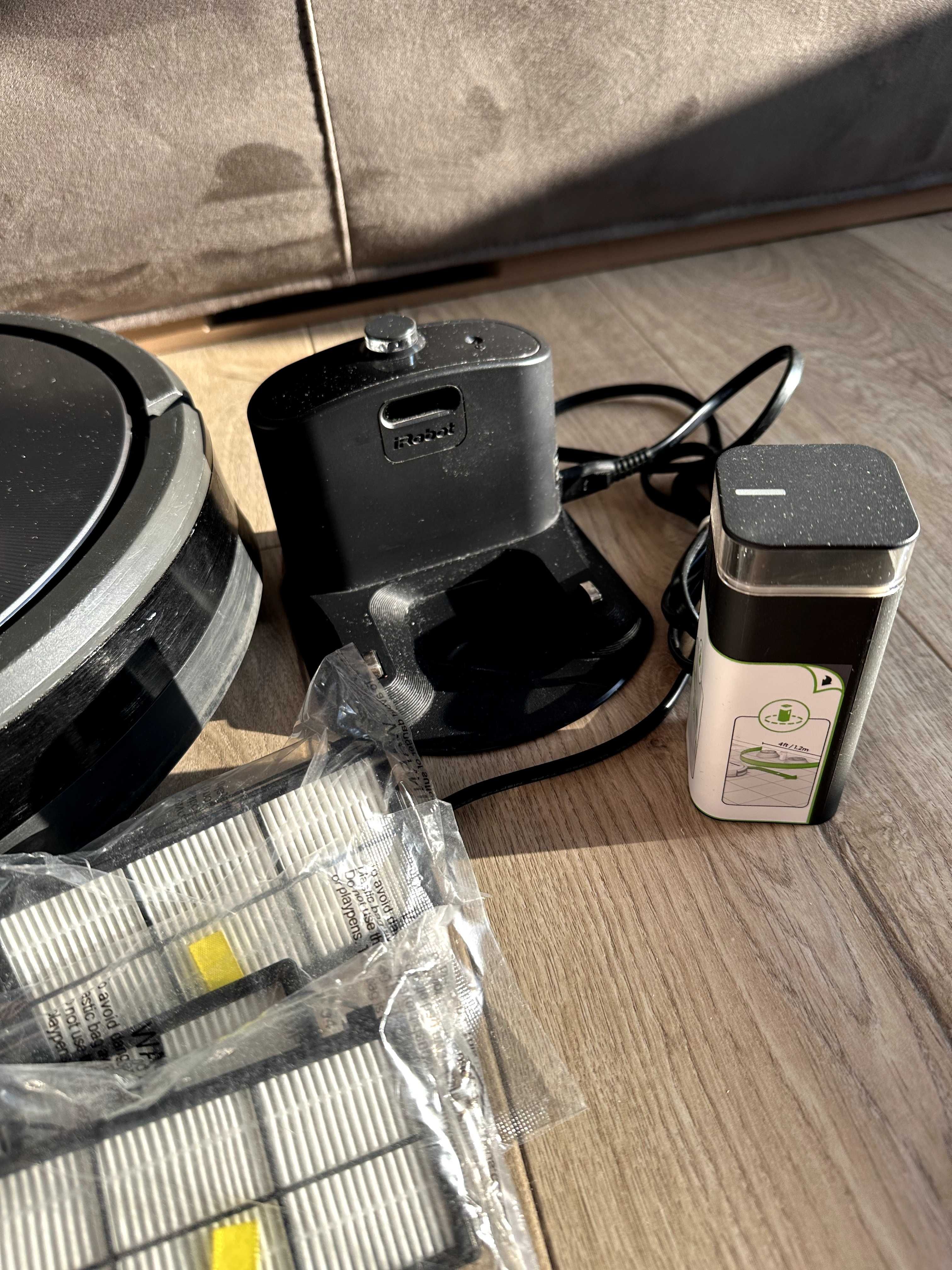 Робот-пилосос iRobot Roomba 960
