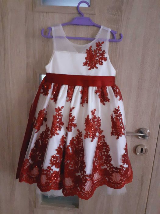 Sukienka dla małej księżniczki