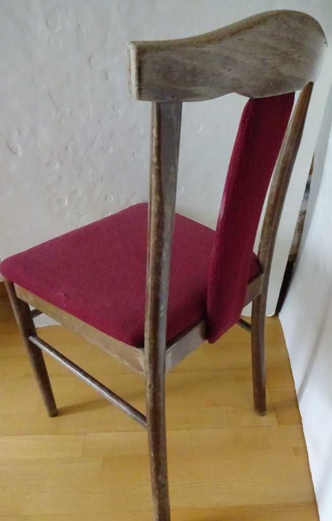 Krzesło Drewniane Do Odmalowania, Obicie Jasny Bordowy- Ładny Model